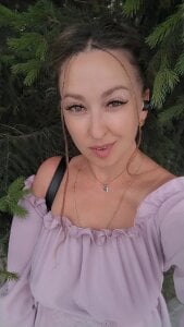 shana_powerss I'm just different and so mysterious Pic