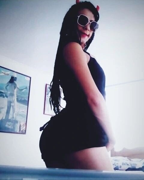 Charlotte_Landry__ Trending Plaatje 4094