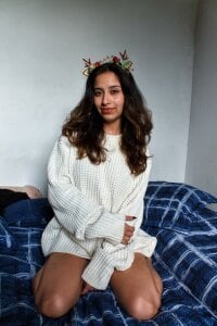 little-Emma Keep me warm this christmas зображення 3