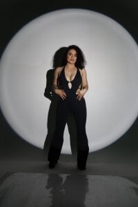 KylieJenkins Spotligt 🤍🖤 slika 2