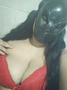 Elisa120 Public Pic 3