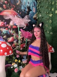 Anny-Cute Halloween Pic 8