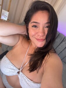 nicole_steele I'm very juicy, come and eat me 🥵😳 Pic