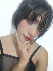 anuskah new hair cut guys uwu Foto 4