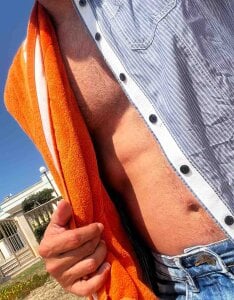 Eroshotlicker Public Pic