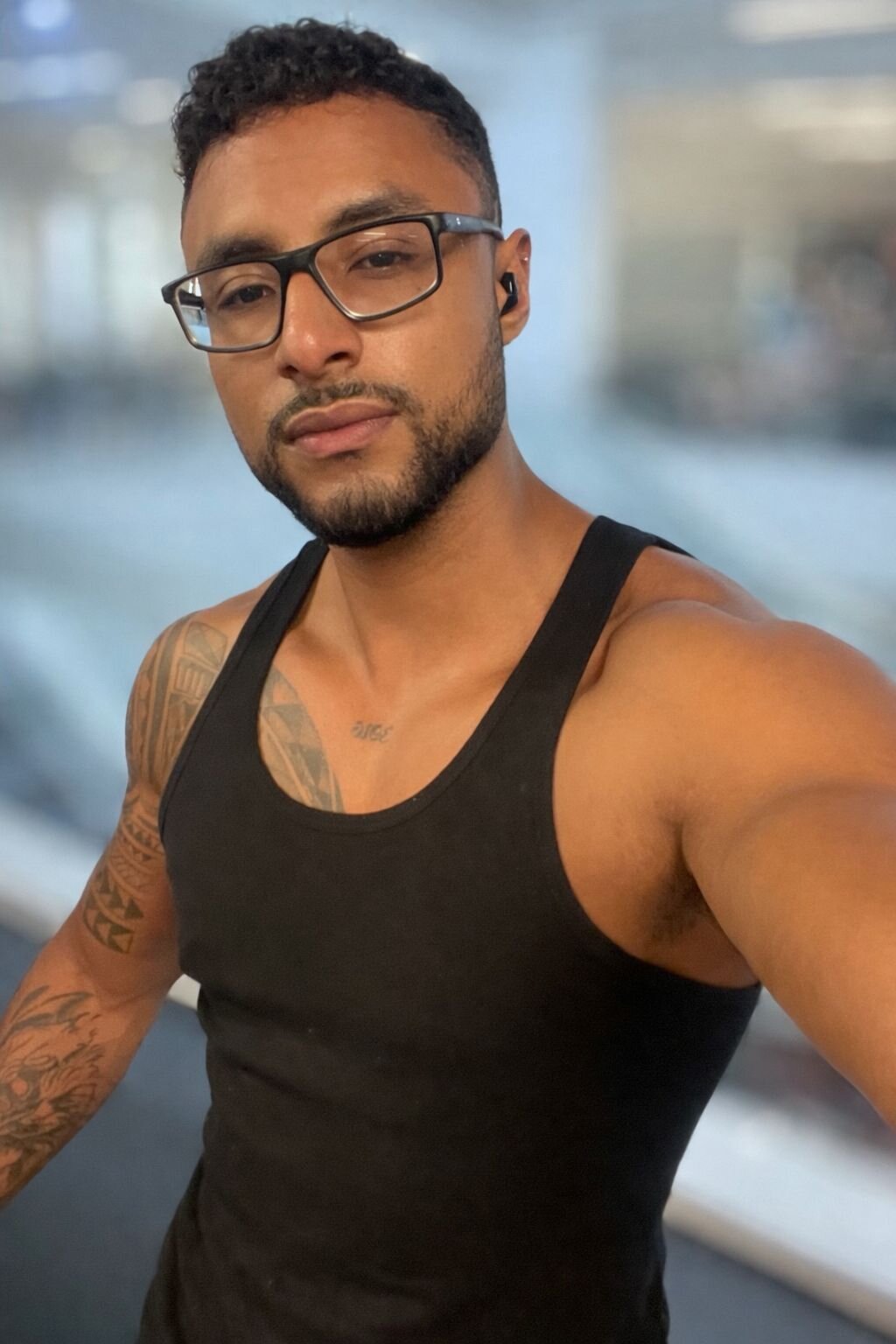 صور LiamGarcia1 الرا ئجة  2716