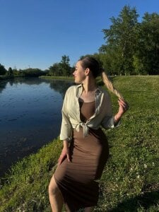 SharonEllis Public Pic 8