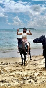 Ounla_Sweet 💕 Travel ✈️🛫🛬 Pic 9