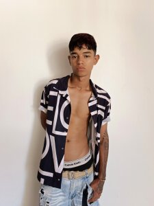 AngelCute19 Public Pic 3