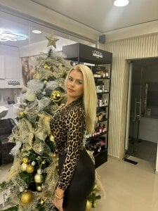 BonieBonita Merry Xmas — sweet lips, wild wishes 🎁🎄 Pic 4