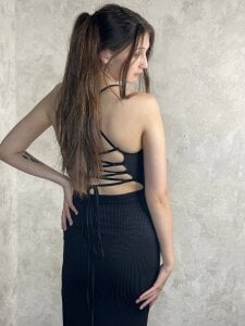 Ella_Burns Public Pic 3