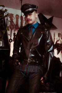 allanhurtss BLUE AND BLACK LEATHER LOOK Pic 3