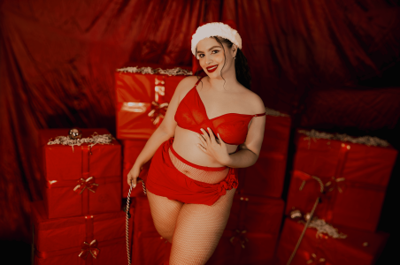 Tayler_Kim Christmas🎄 Pic 2