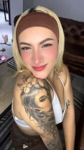 Emily you are so sexy de Emily_robertss  Imagens