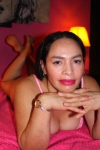 MaduraLuciana Public Pic 5