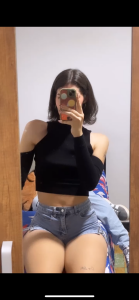 Zoe_Wolf Public Pic 3