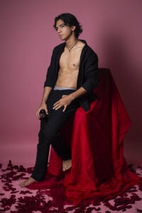 Valentine's Day is getting hot 🔥 de kane_del_toro  3 Imagens