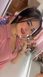 _Naomi_Fox_ pink power Pic 4