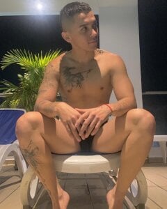 Sun, beach and sea 🏖️​☀️​💧​ de _Ander_Xx  5 Imagens