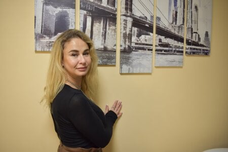 TiffanyThoughts Public зображення 5