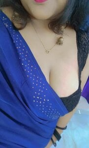 Naughty_Ayesha1