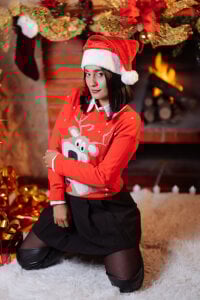 EIMY-ROBERTS Merry 2025 Gambar 2