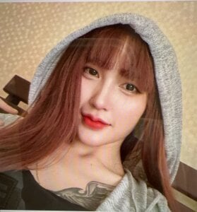 Yiqing8123 Public Pic