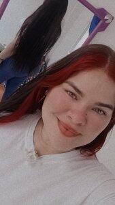 NinaFuentes2X welcome to my world Εικόνα