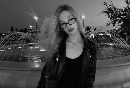 SofiaRoud Day & Night Pic