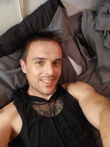 SeattlePnP Big J Up-Loads Pic 2