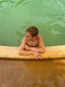 NikiKerryCum Niki Pic 2