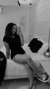 LunnaSinclair Public 사진