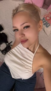 _shy_angel Public Pic 2