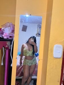 Horny_sophie Public Pic 6