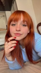 KatheyMichelfelder Radiance of Red Billede