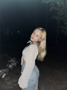 AugustaGravley Public Pic 4