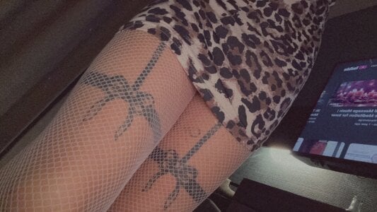 BlondeShemale Public Pic 3