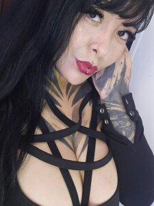 I like beautiful things that are a little upset. de Nocturnapsy Foto 3