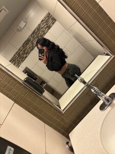 Zay-Colombiana Riko Pic