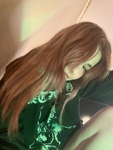 FifiGlow Public Pic 5