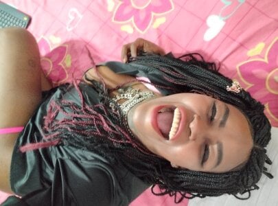 Alissamore3 Happy with my beautiful life Foto  4