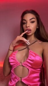 jelly__beanss Bad In Pink Pic 2