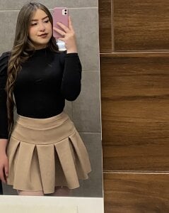 cheryl_cc Mirror pics✨ Pic 2