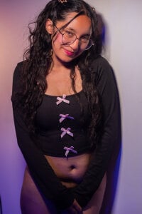 Emilyblussh Ñyaaaaaaaaaaaaa🍁 Foto 4