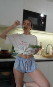 lilbbae POV: Im your girlfriend Pic