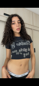 A bit of light into the darkness 🖤 de uniquerossie  4 Imagens