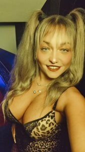 Baileyblondy Public Pic 3