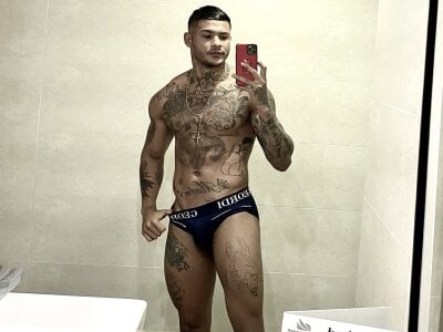 MICHELL_ARTHUS_ Public 사진 5