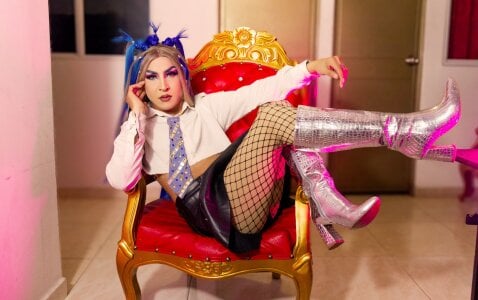 Colegiala de georgiina_giio  9 Imagens