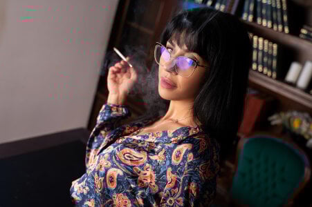 GraceRous In the library Pic 5